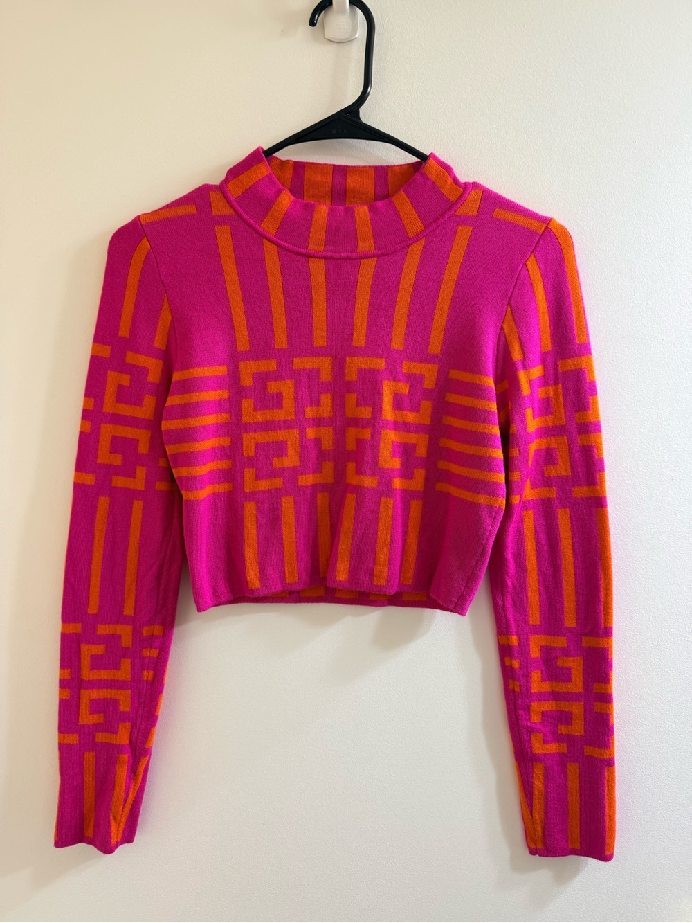 Lizette Collection Geometric Maze Cropped Knit Sweater Pink Orange Size S - Picture 3 of 11
